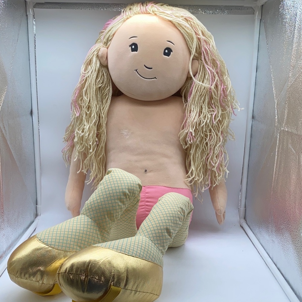 Groovy Girls Gwen Supersize 40" Soft Plush Doll Life Sized Gold Shoes 2005